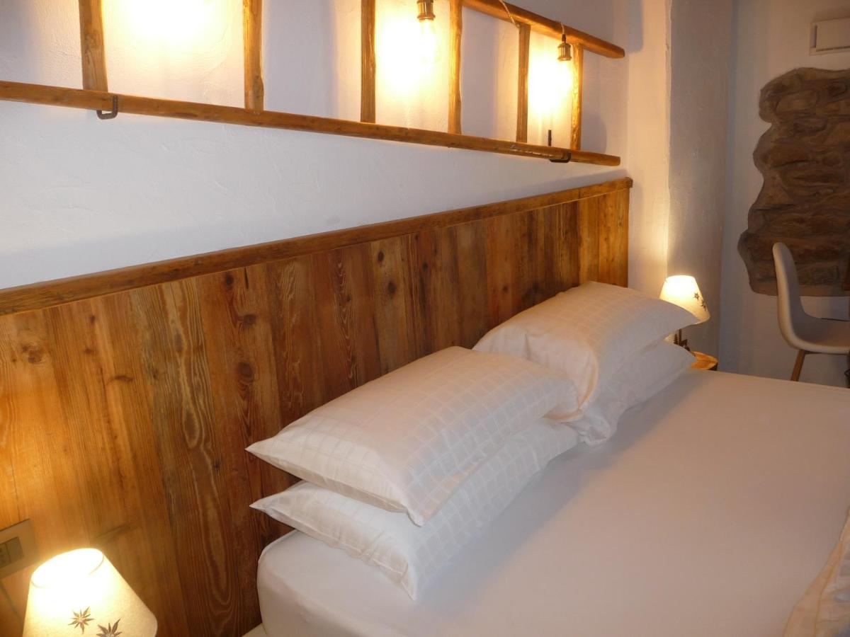 Bed and Breakfast Beb Luca76 Avise Экстерьер фото