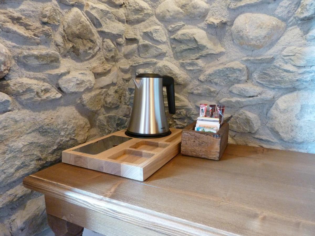 Bed and Breakfast Beb Luca76 Avise Экстерьер фото
